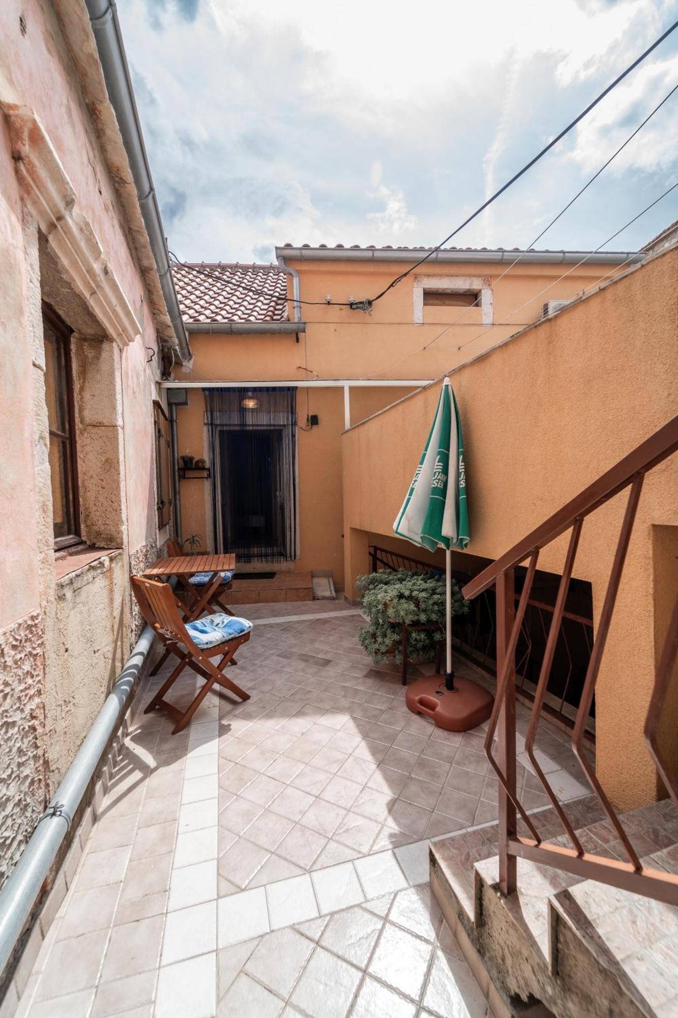 Apartment Nono